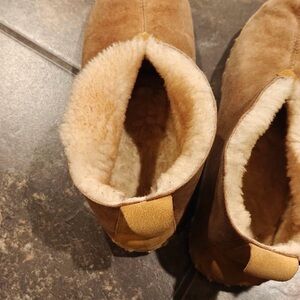 L.L. Bean Brown Shearling Men's Slippers